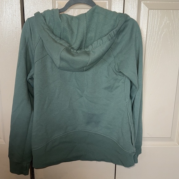 Target brand- all in motion zip up with pockets on sides - Picture 4 of 4